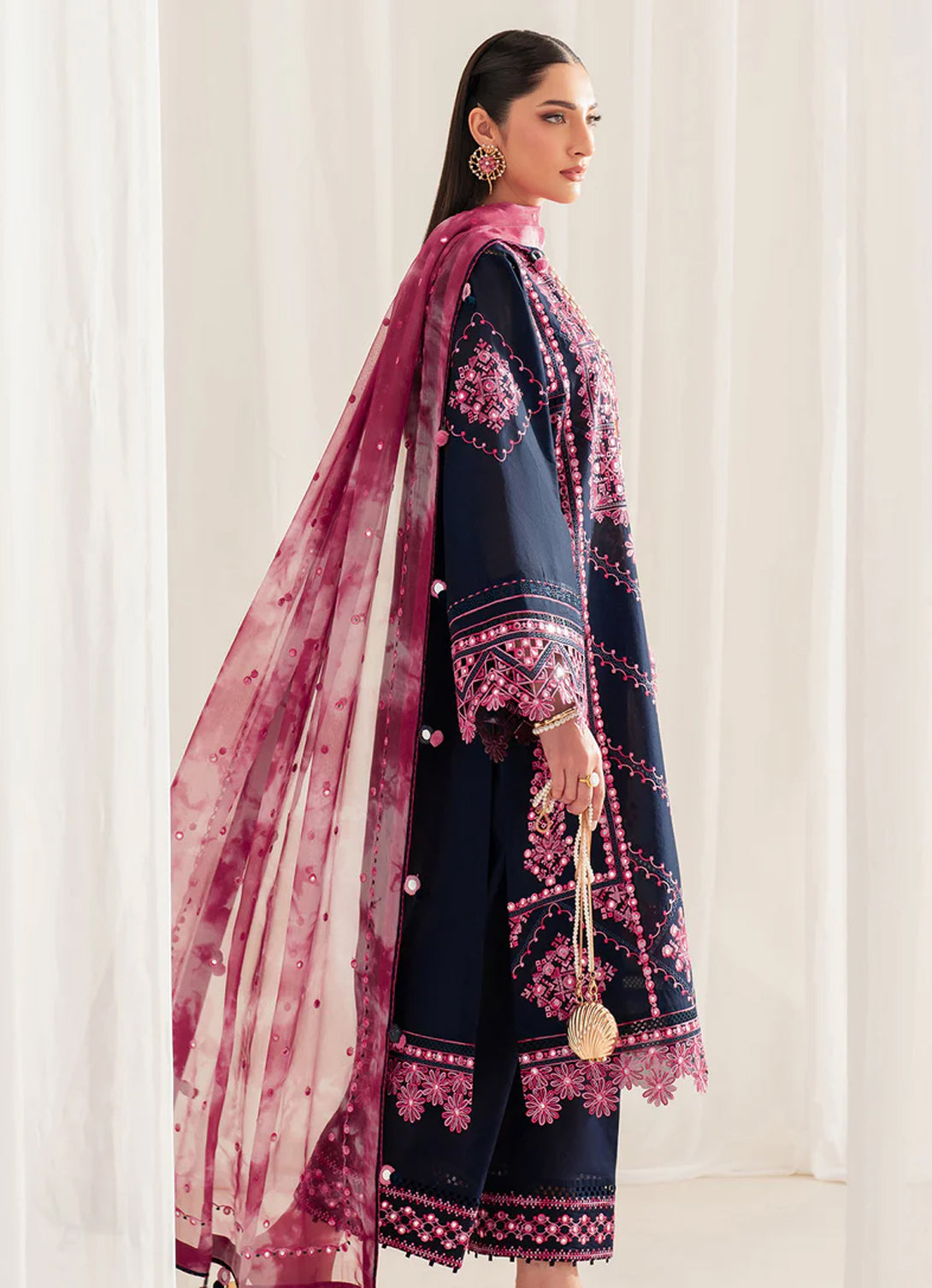Jazmin IRIS LUXURY LAWN IL'25 - D01
