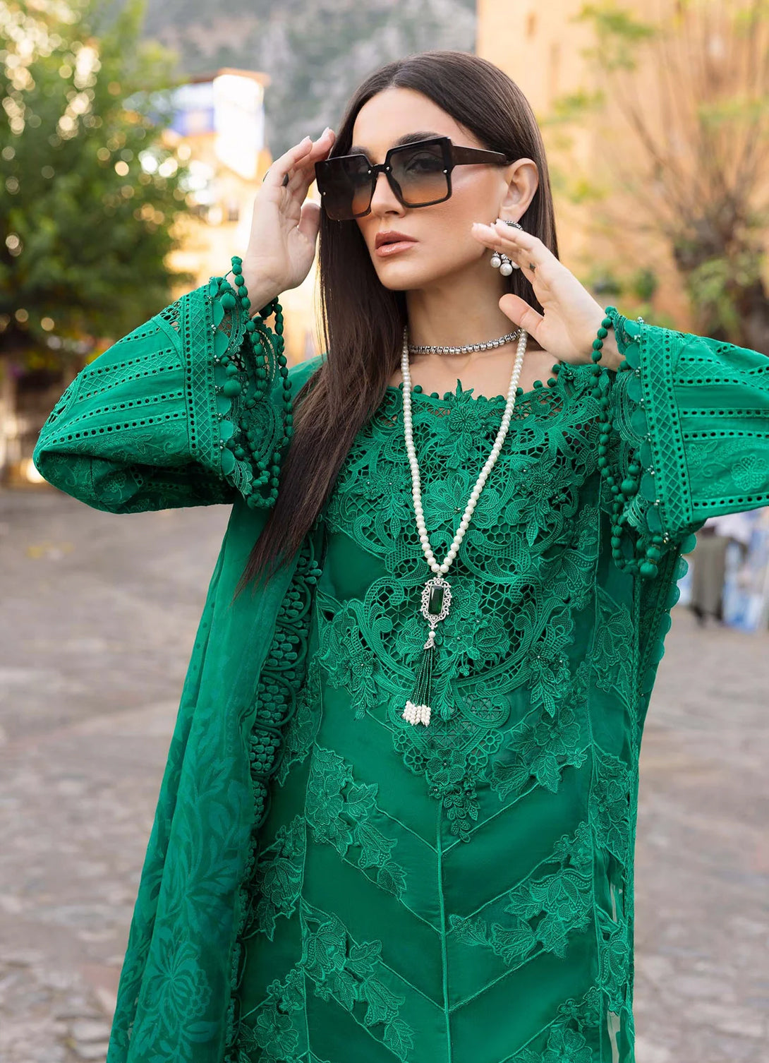 Maria.B. Luxury Lawn'25 - D-2508-B