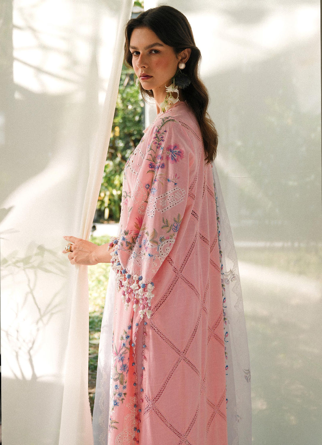 Sana Safinaz Summer Luxury Lawn'25 - 001B