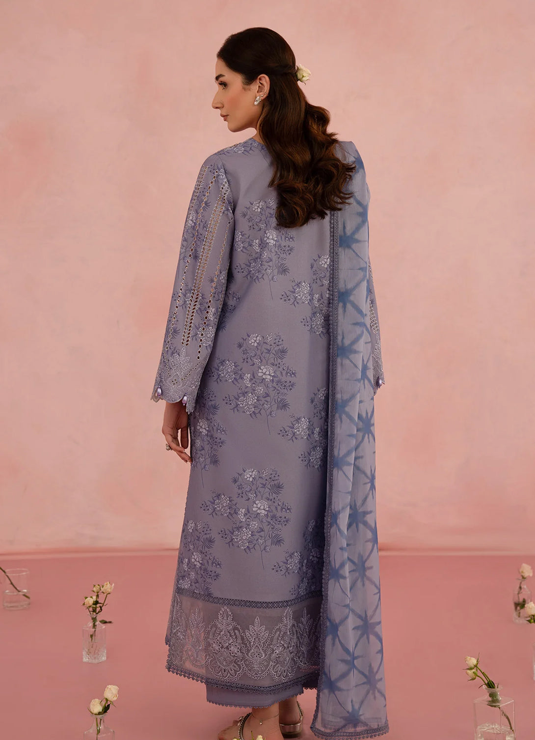 Afrozeh - Floral Charm'25 - Columbine