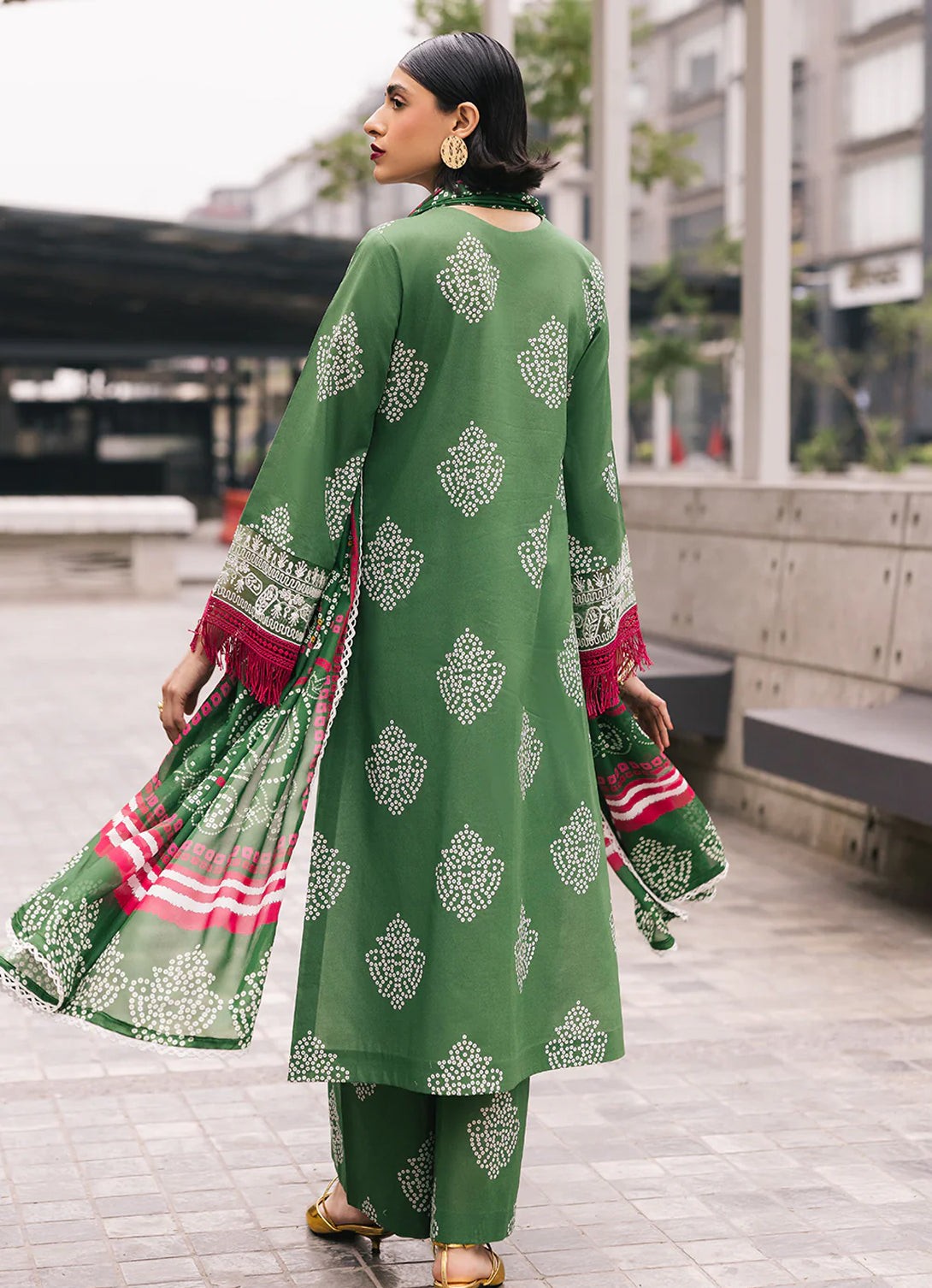 Mahnur Broadway Luxury Lawn '25 - Sagebloom