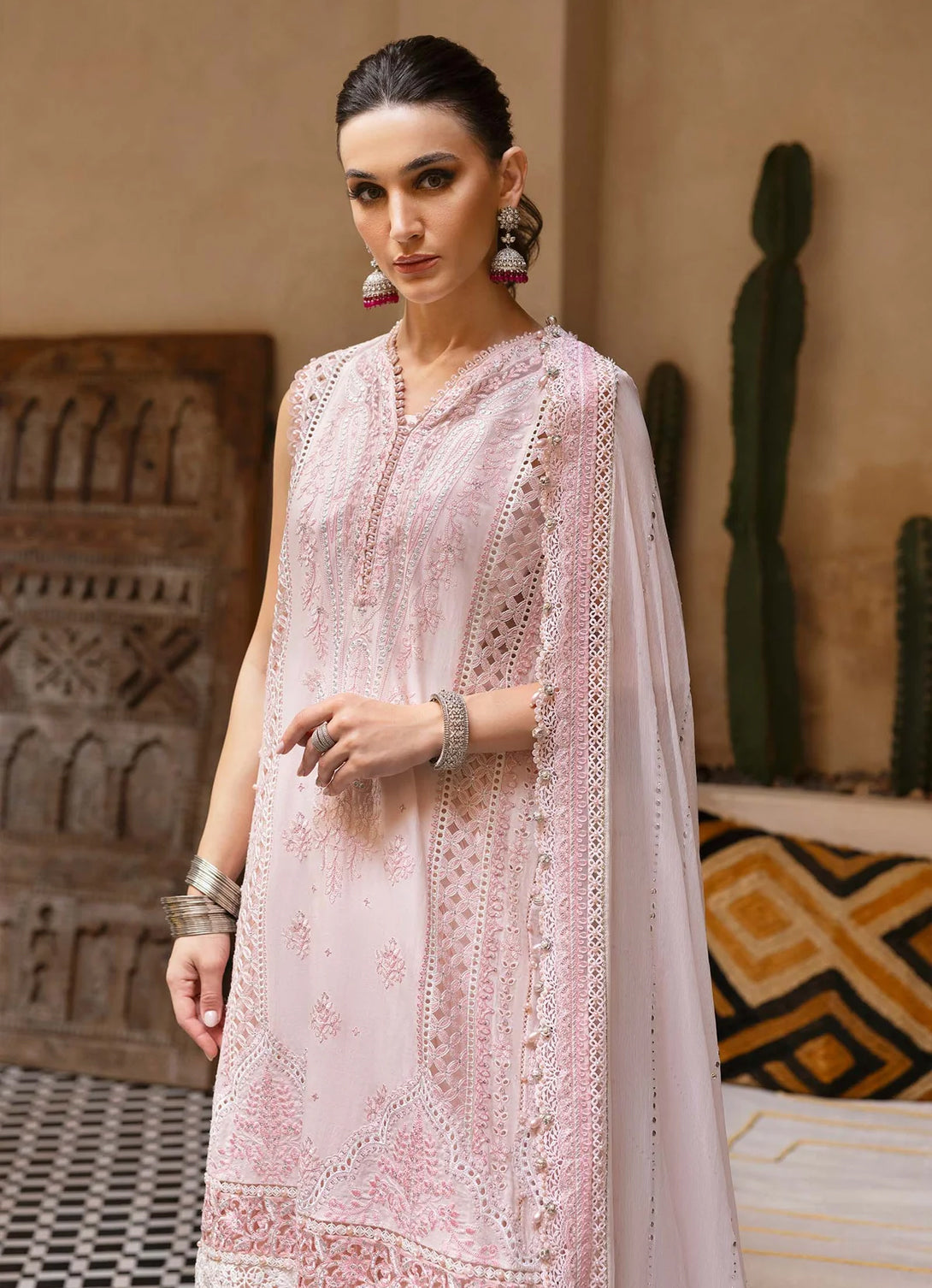 Maria.B. Luxury Lawn'25 - D-2511-A