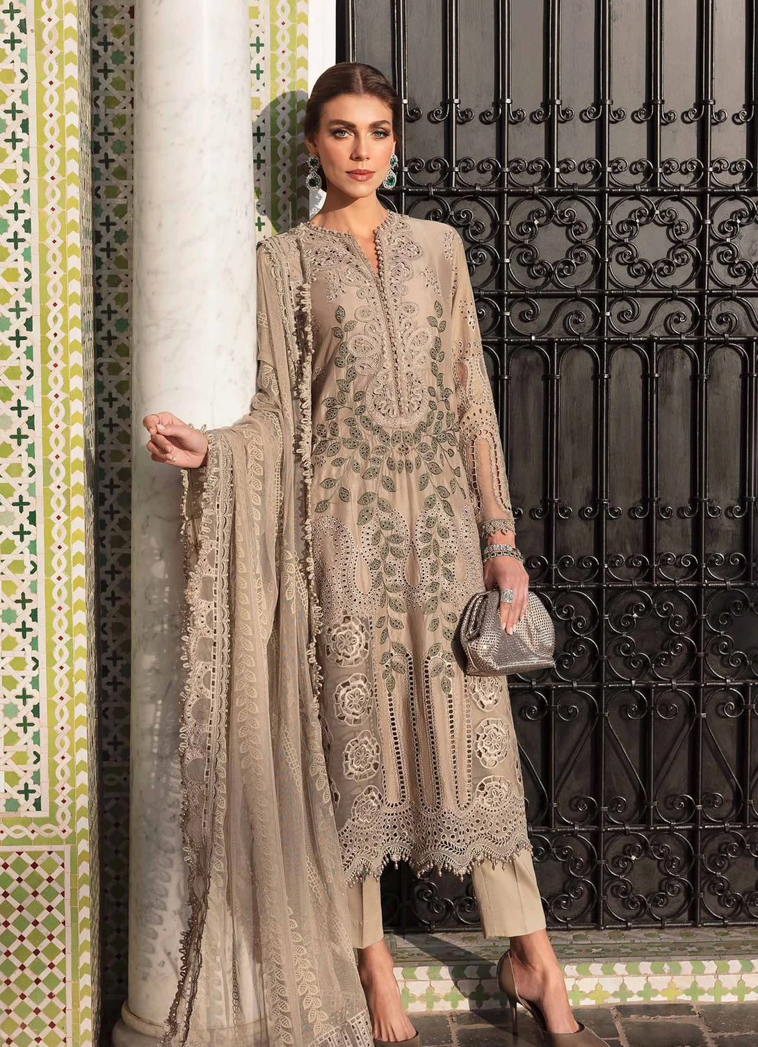 Maria.B. Luxury Lawn'25 - D-2503-A