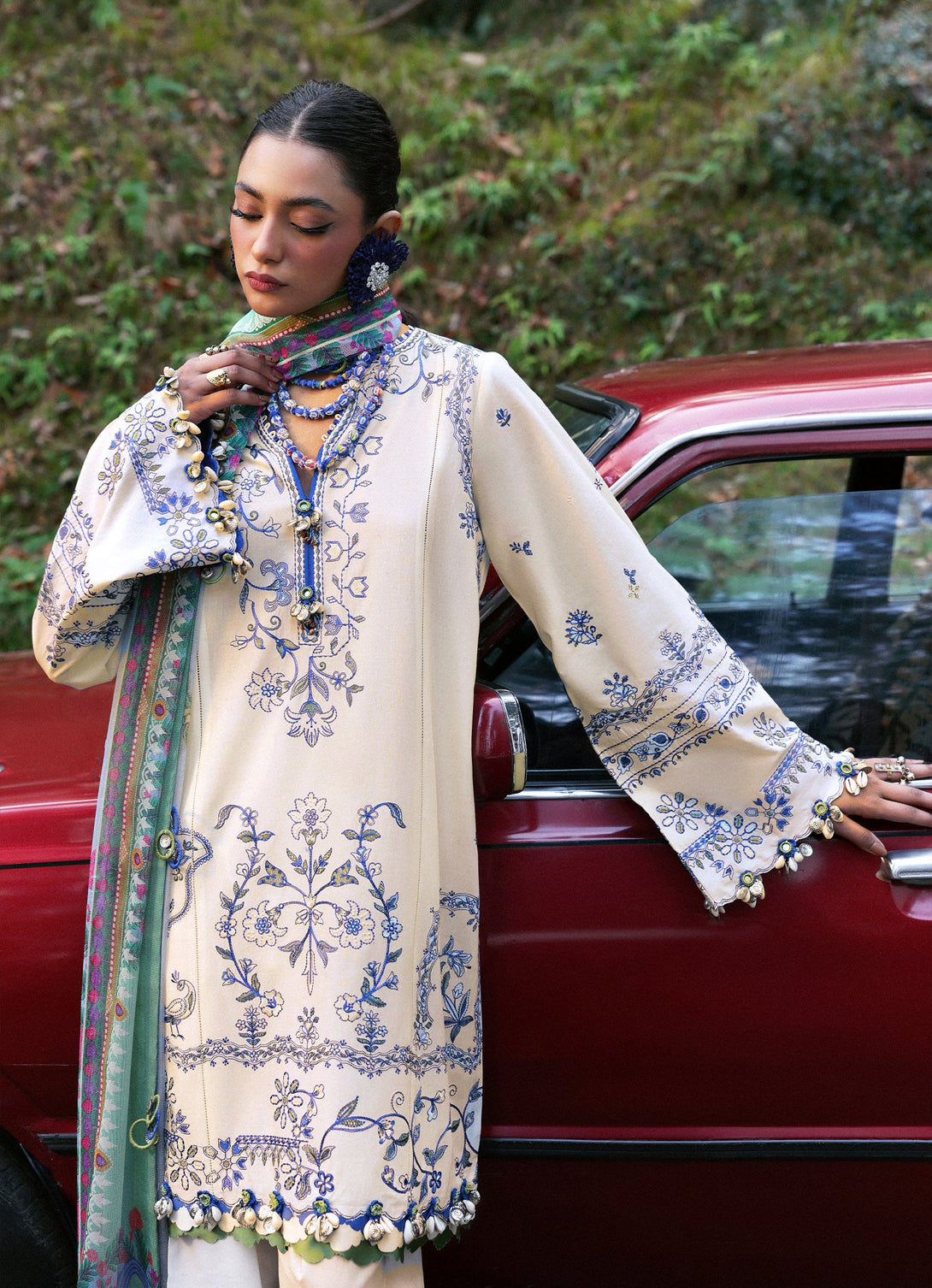Zaha Summer Lawn'25 - MAYA (ZL25-15 A)