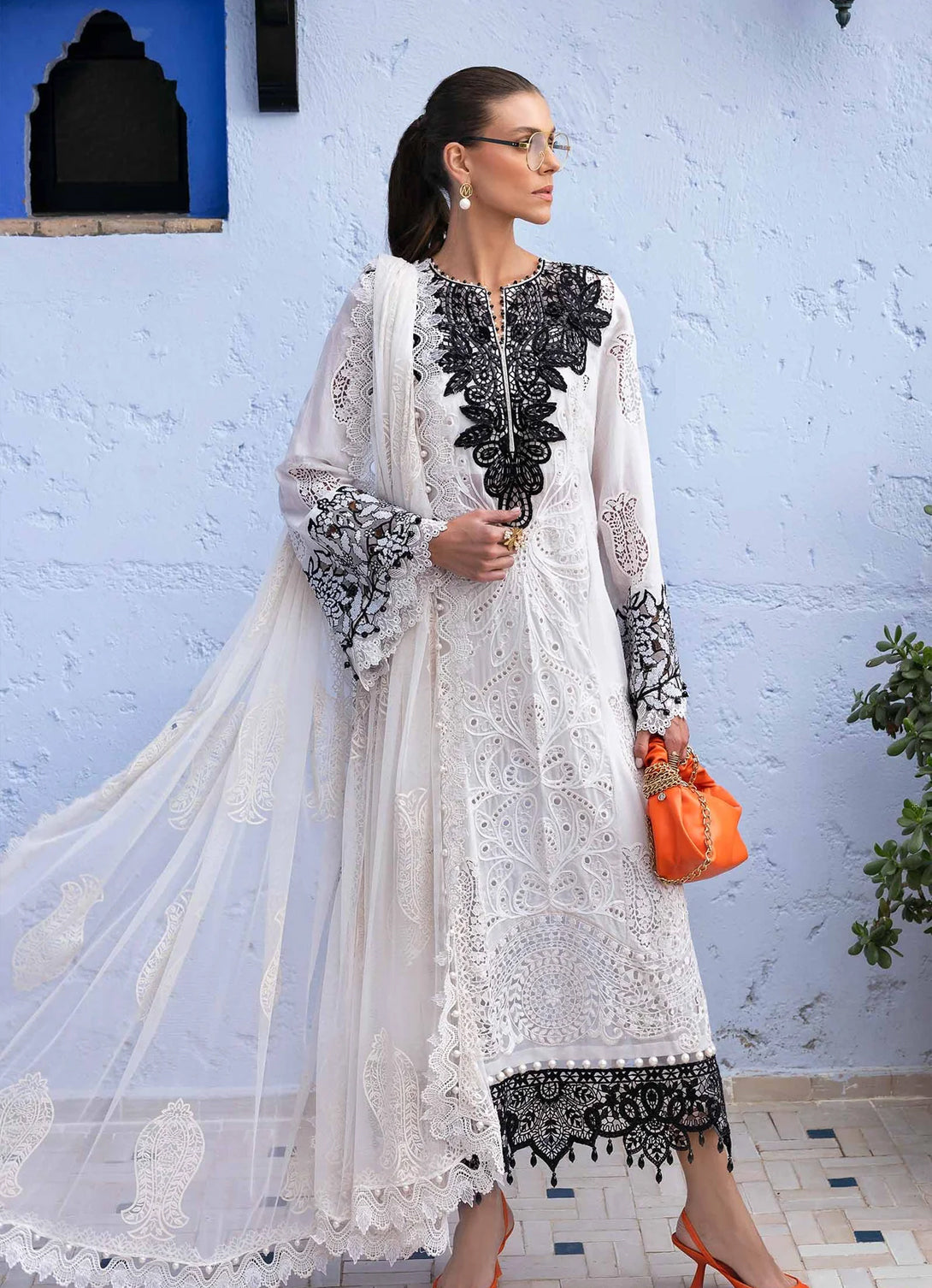 Maria.B. Luxury Lawn'25 - D-2505-A