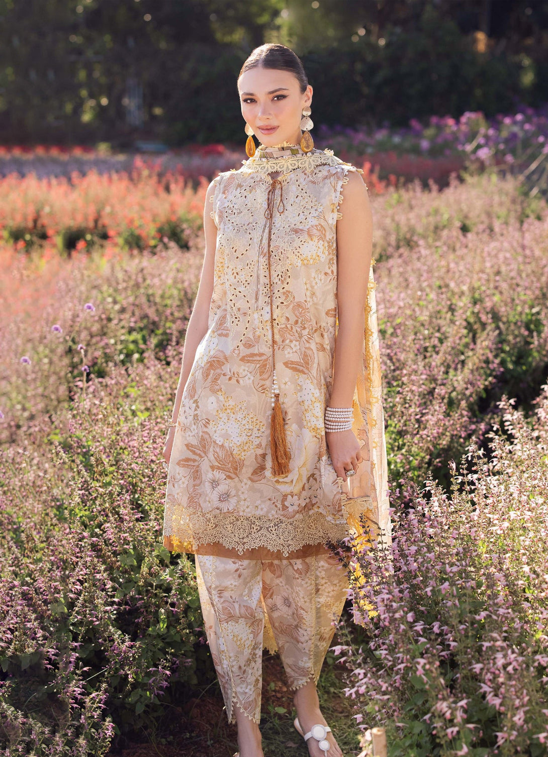 Jade Flora Summer Lawn'25 - BUTTERCU