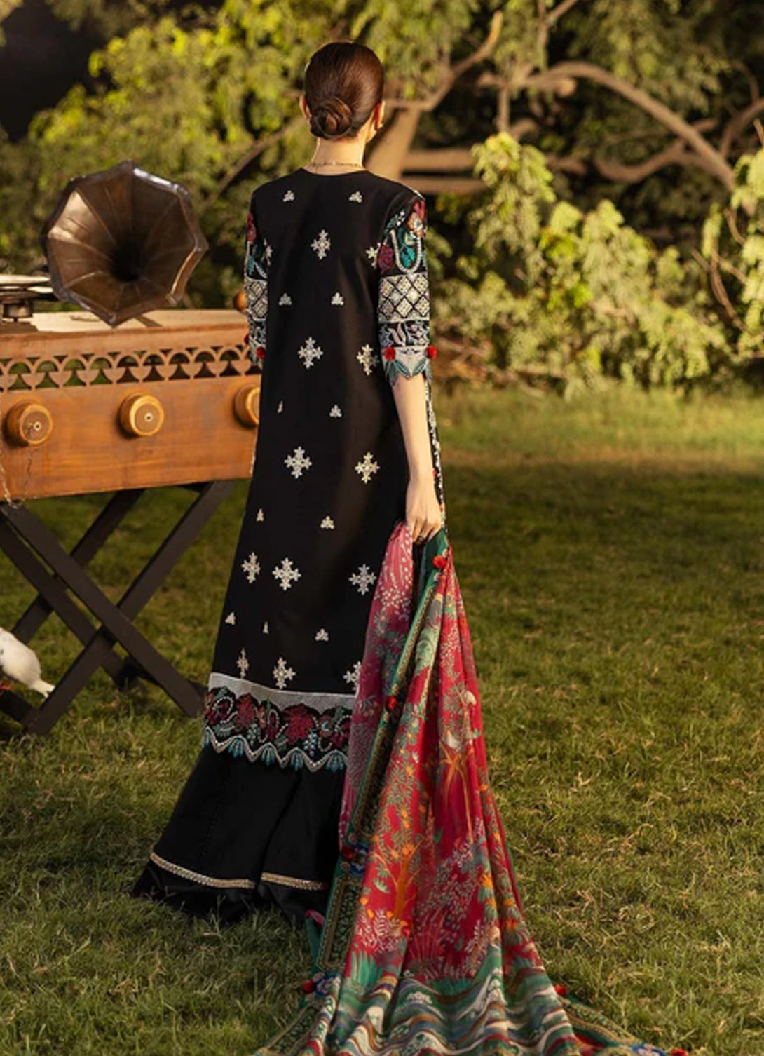 Sadaf Fawad Khan Luxury Lawn '25 Vol 1 - PALM ISLAND - A