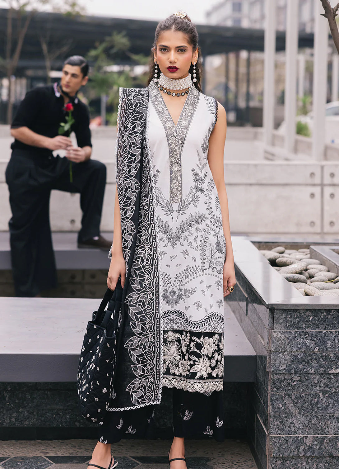 Mahnur Broadway Luxury Lawn '25 - Daisy