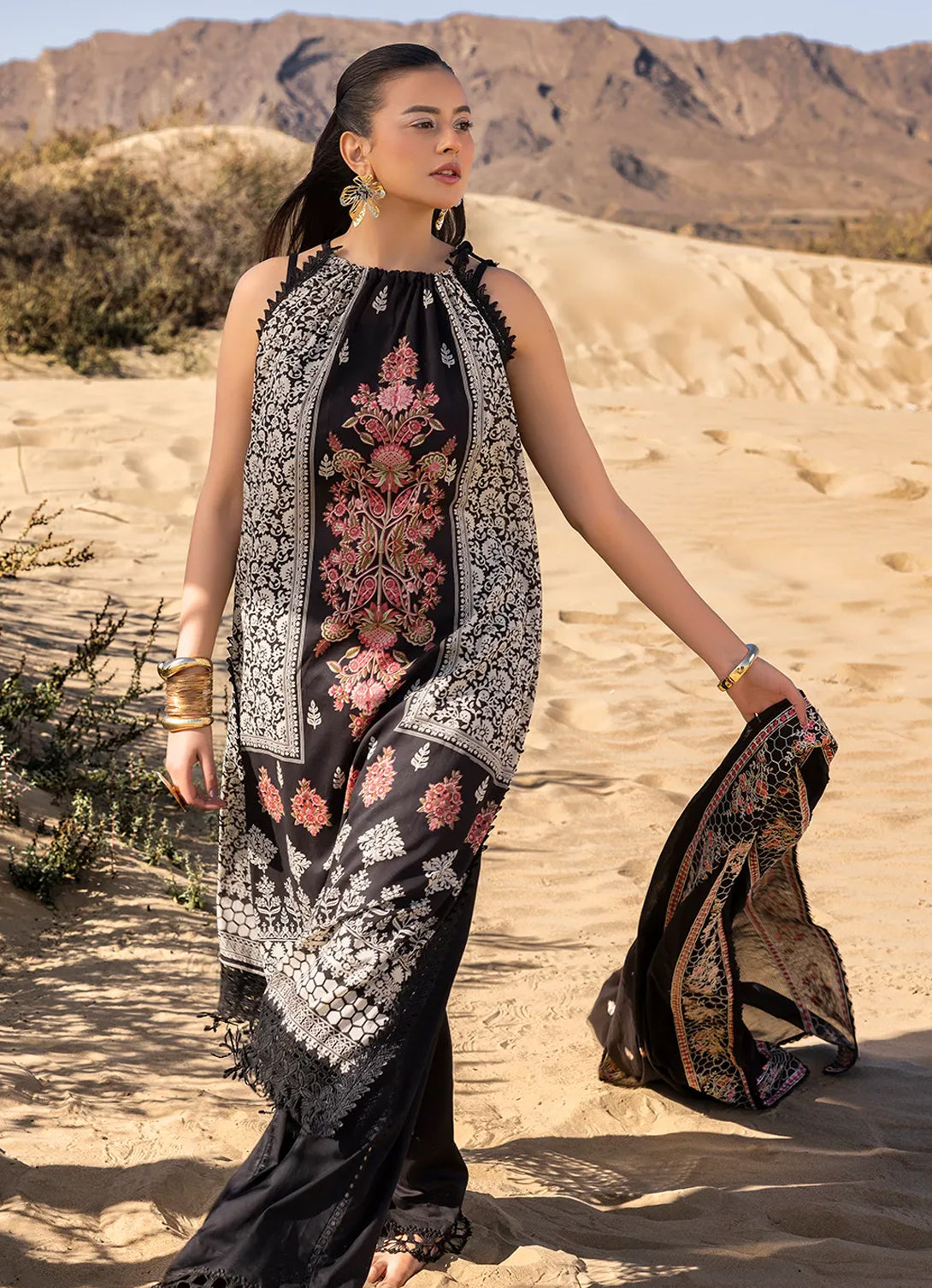 Gul Ahmed - New Season 3 pc- Embroidered Lawn'25 - DN-52012