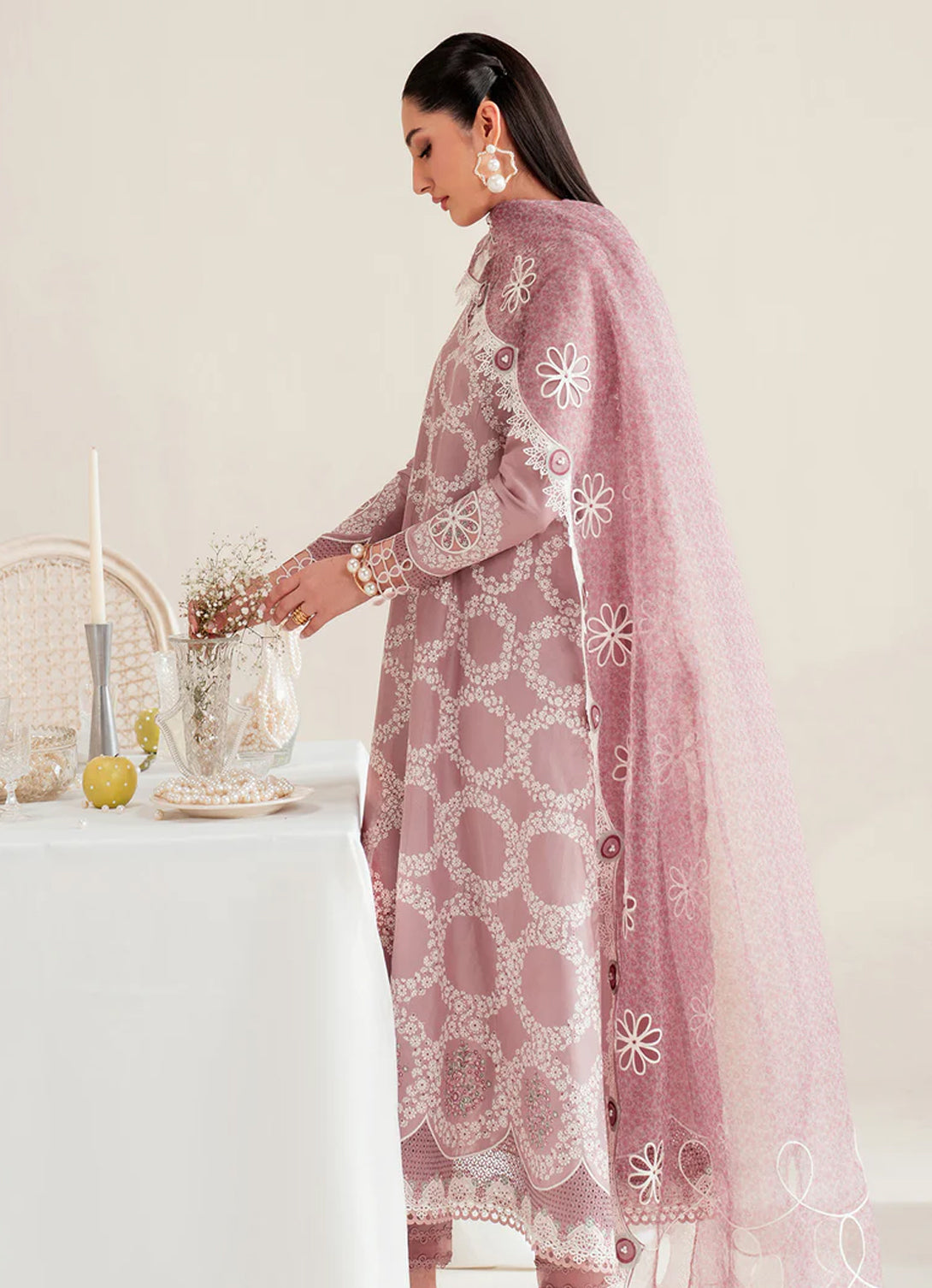 Jazmin IRIS LUXURY LAWN IL'25 - D10