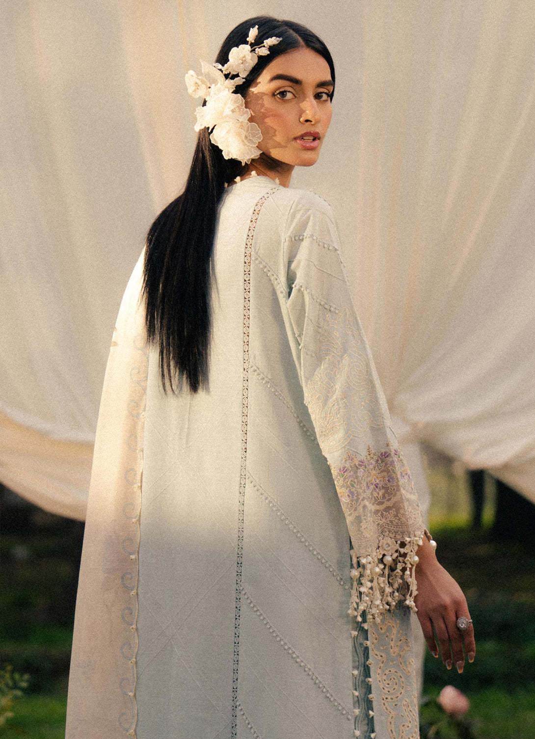 Sana Safinaz Summer Luxury Lawn'25 - 003B