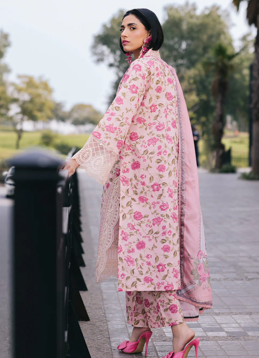 Mahnur Broadway Luxury Lawn '25 - Lotus