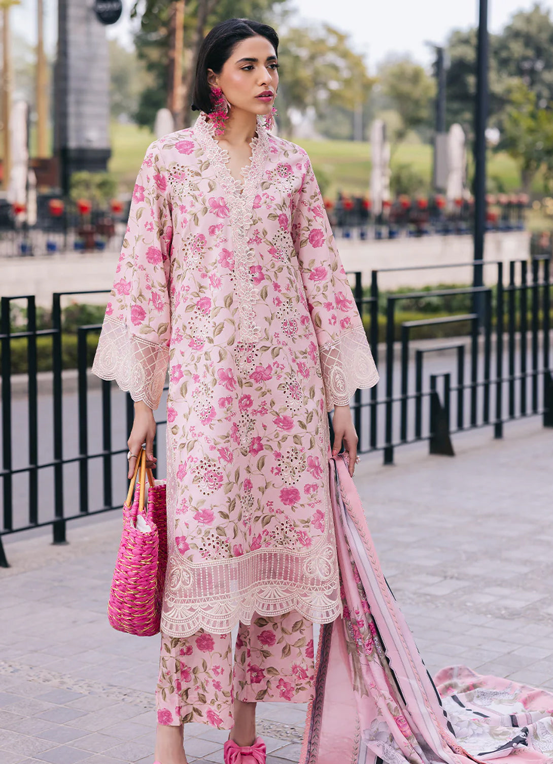 Mahnur Broadway Luxury Lawn '25 - Lotus