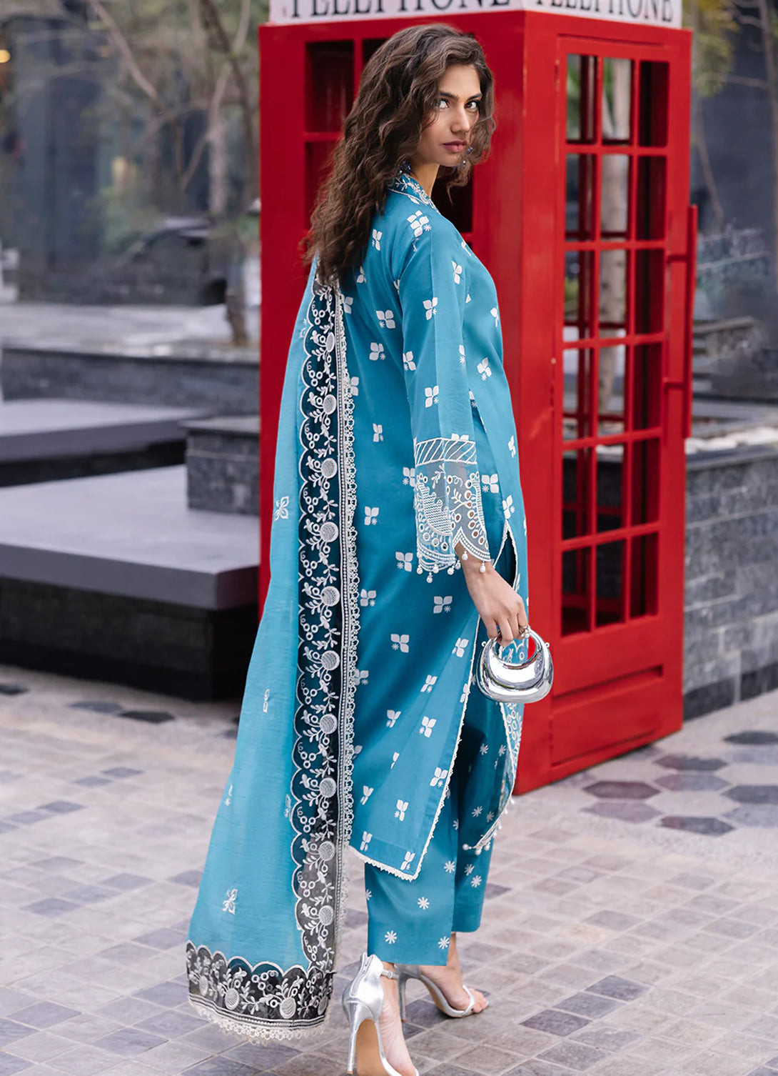 Mahnur Broadway Luxury Lawn '25 - Scarlet