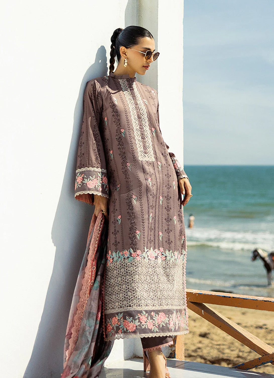 Zainab Chotani Tahra Lawn'25 -Samayra