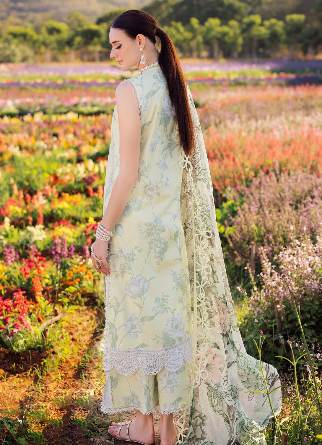 Jade Flora Summer Lawn'25 - DAISY