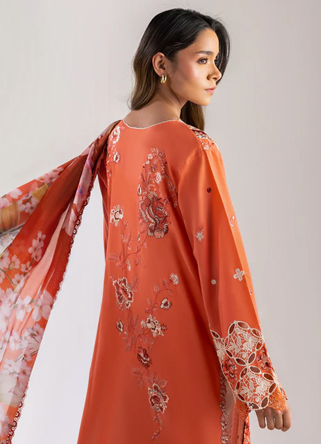 Mushq Luxury Summer Lawn'25 - Starry Side