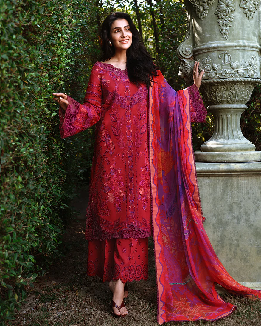 Mushq Luxury Lawn’26-Falling Petals