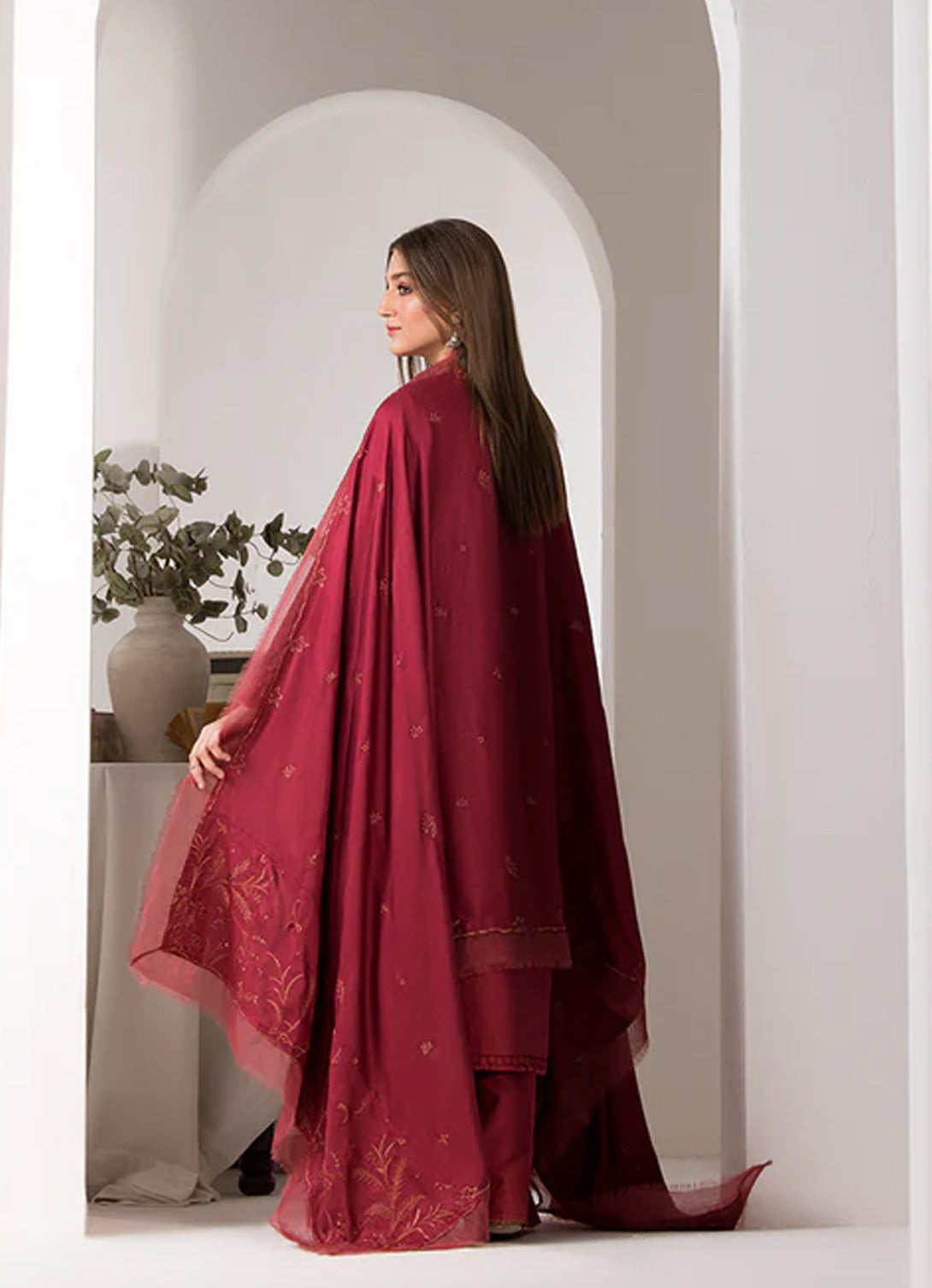 Sobia Nazir - Winter Shawl'24 - 6A