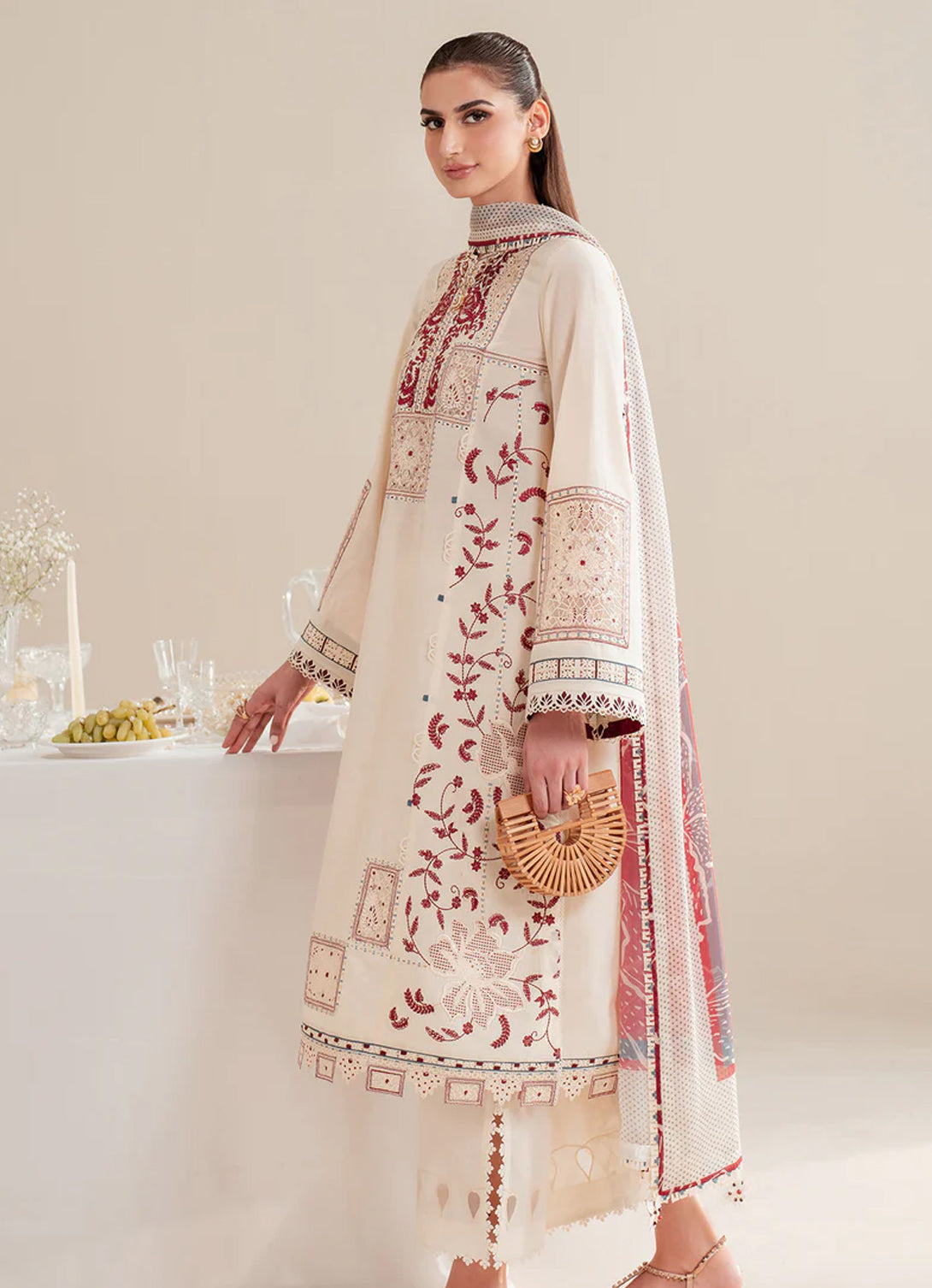 Jazmin IRIS LUXURY LAWN IL'25 - D02