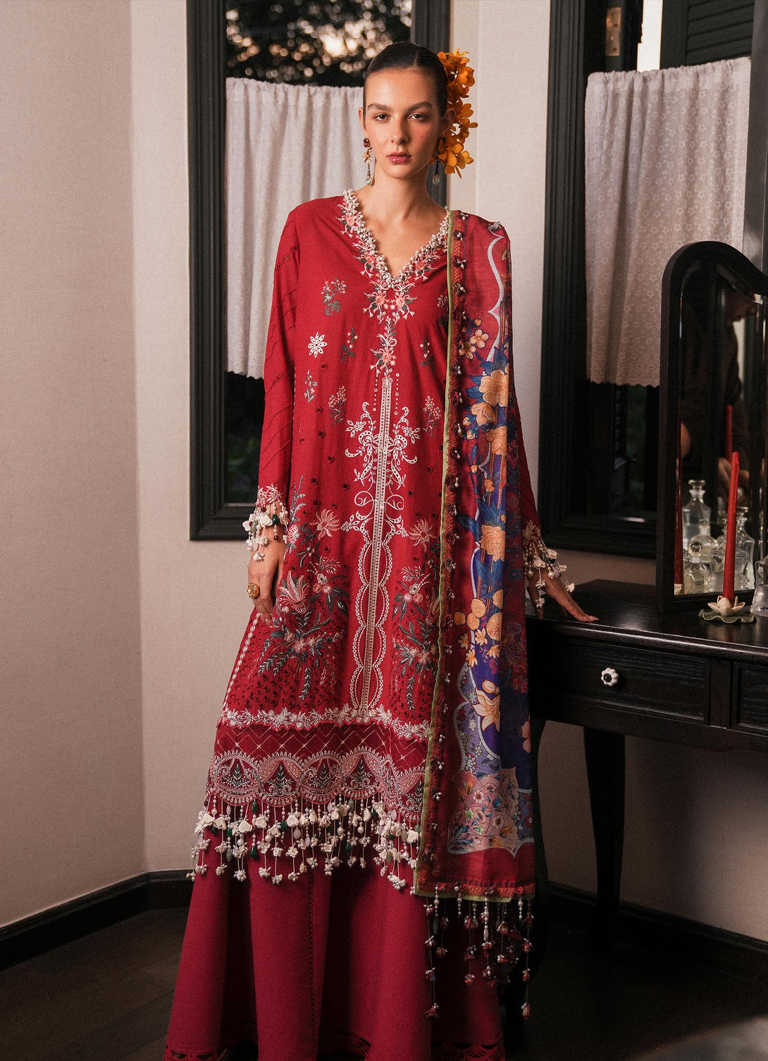 Sana Safinaz Summer Luxury Lawn'25 - 009A
