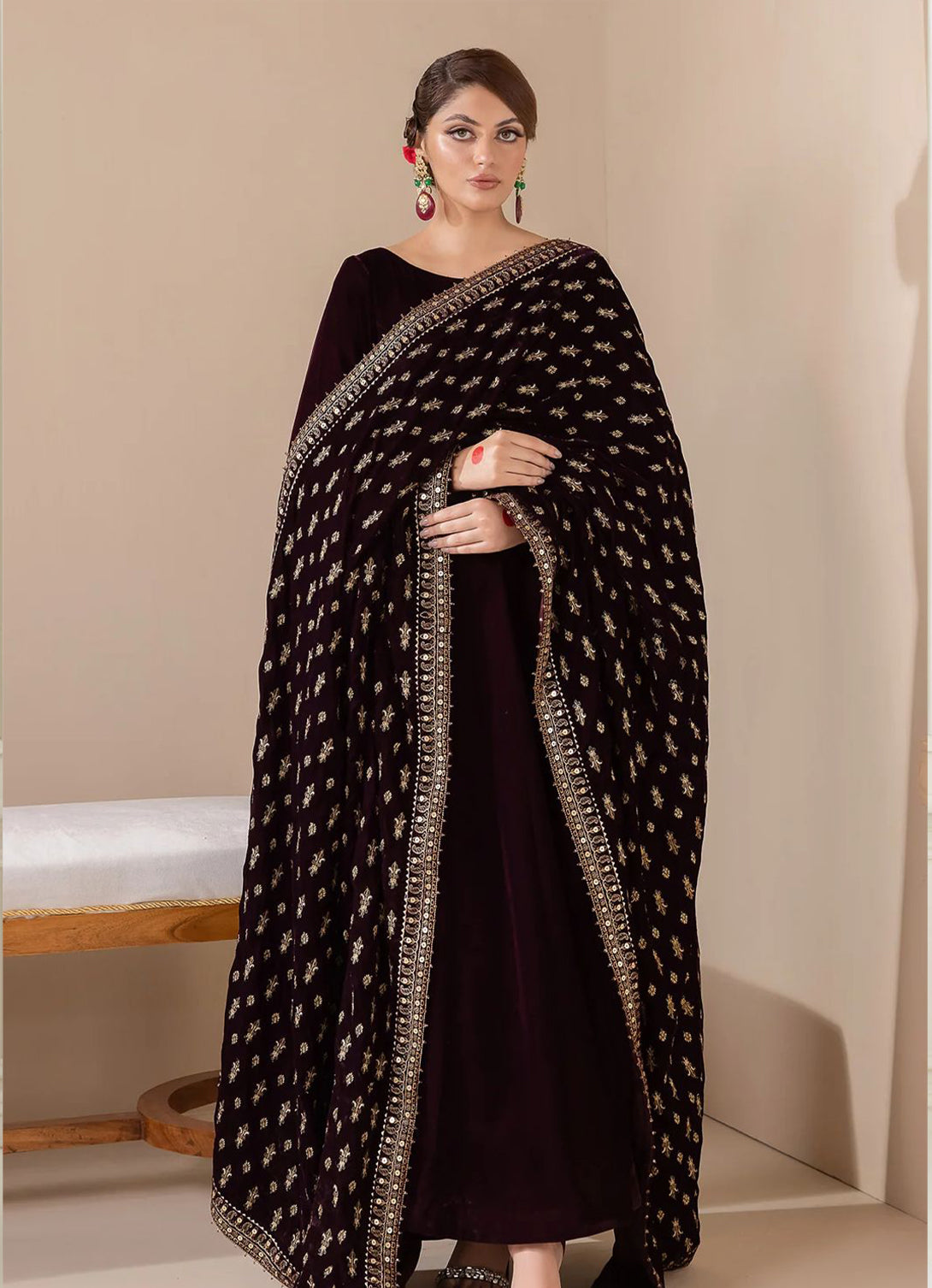 Baroque Embroidered Velvet Shawls - BQ 09
