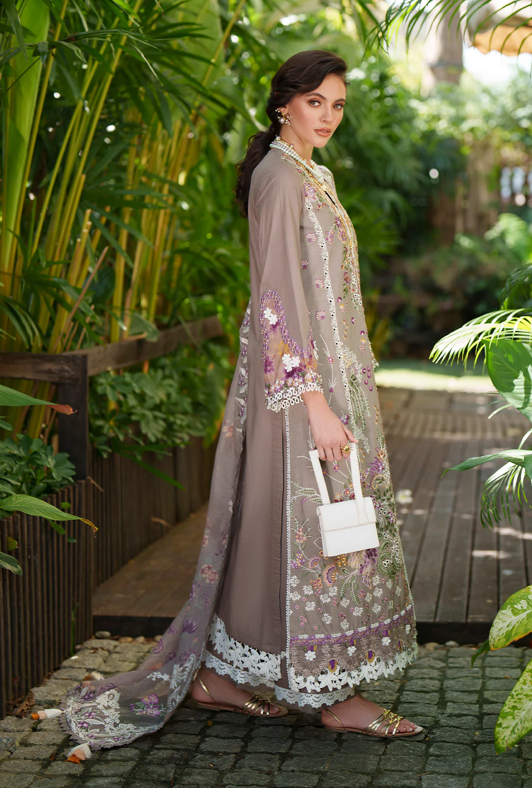 Ajr Evara Luxury Lawn’26-Veya