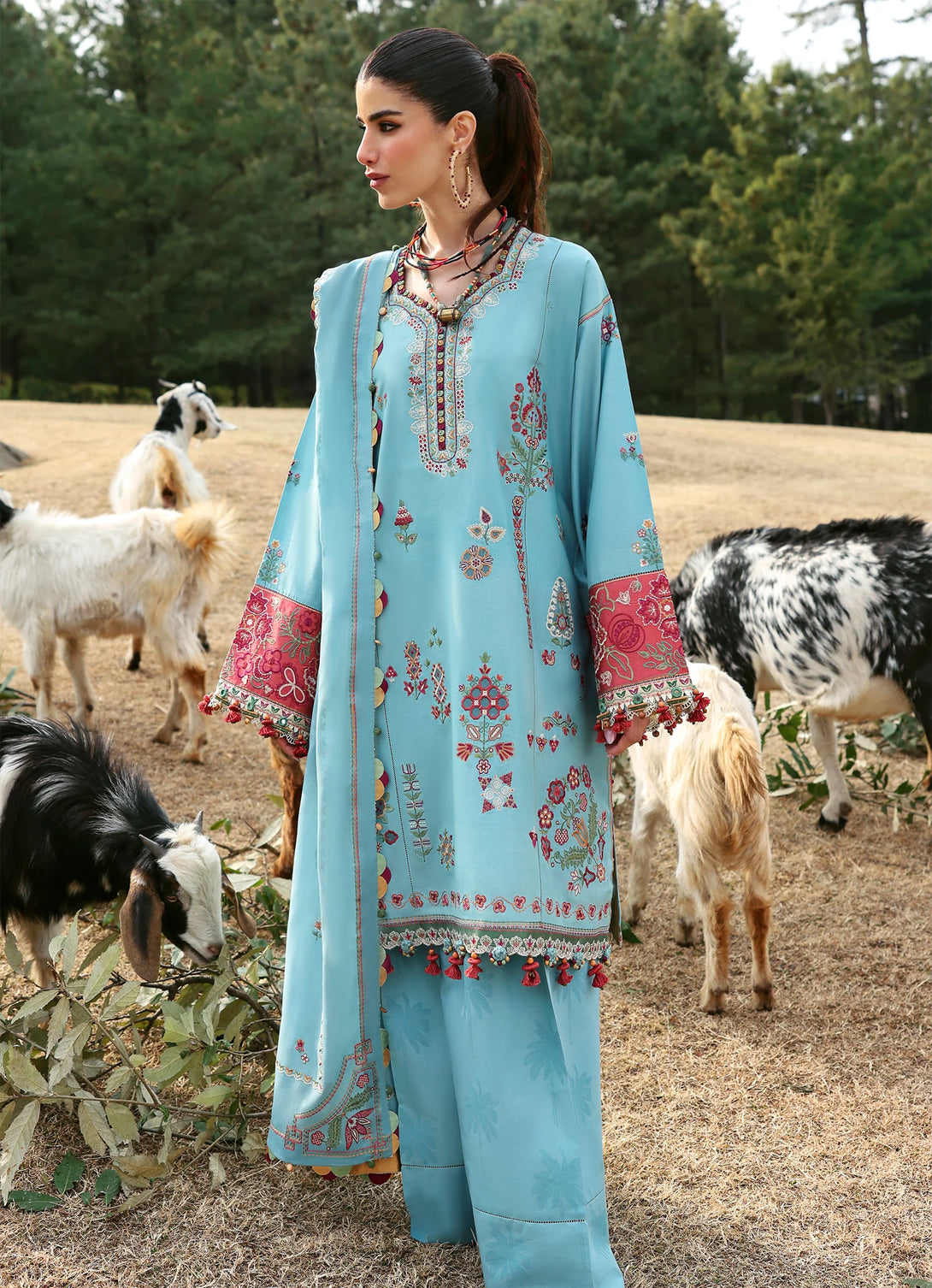 Zaha Summer Lawn'25 - RHEA (ZL25-14 A)