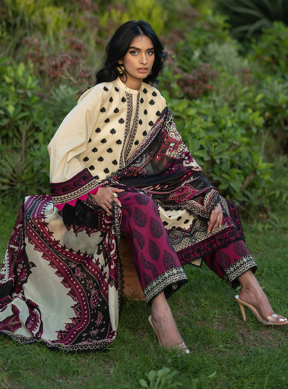 Zainab Chottani Luxury Lawn’26-Nour-09