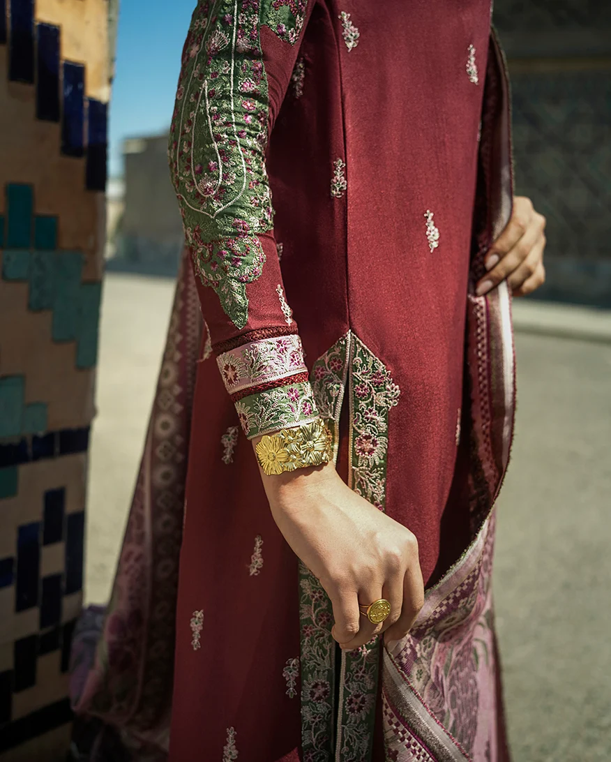 Mushq Broadway Winter’26-Timurid Rose
