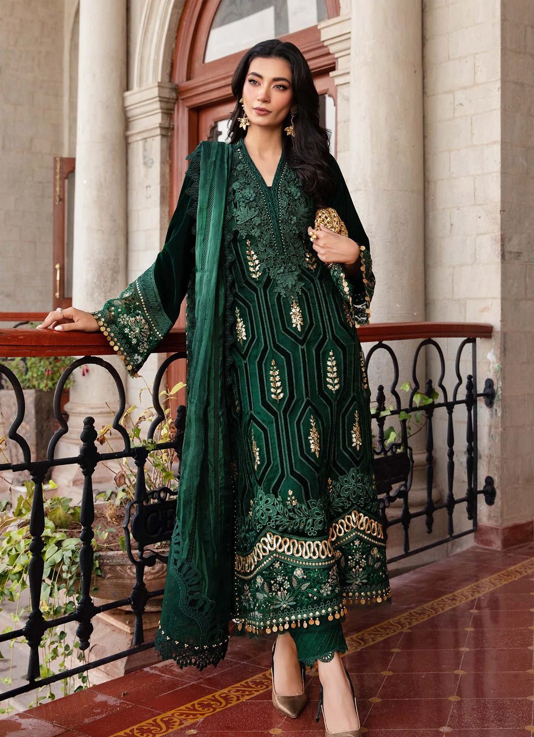 Maria B - Winter Luxe - Embroidered Velvet Suit | DL-1212