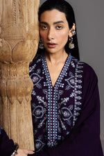 Zara Shahjahan Winter’26-Banafsha-D10
