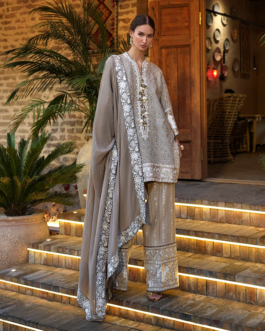 Mushq Broadway Winter’26-Eastern Empress