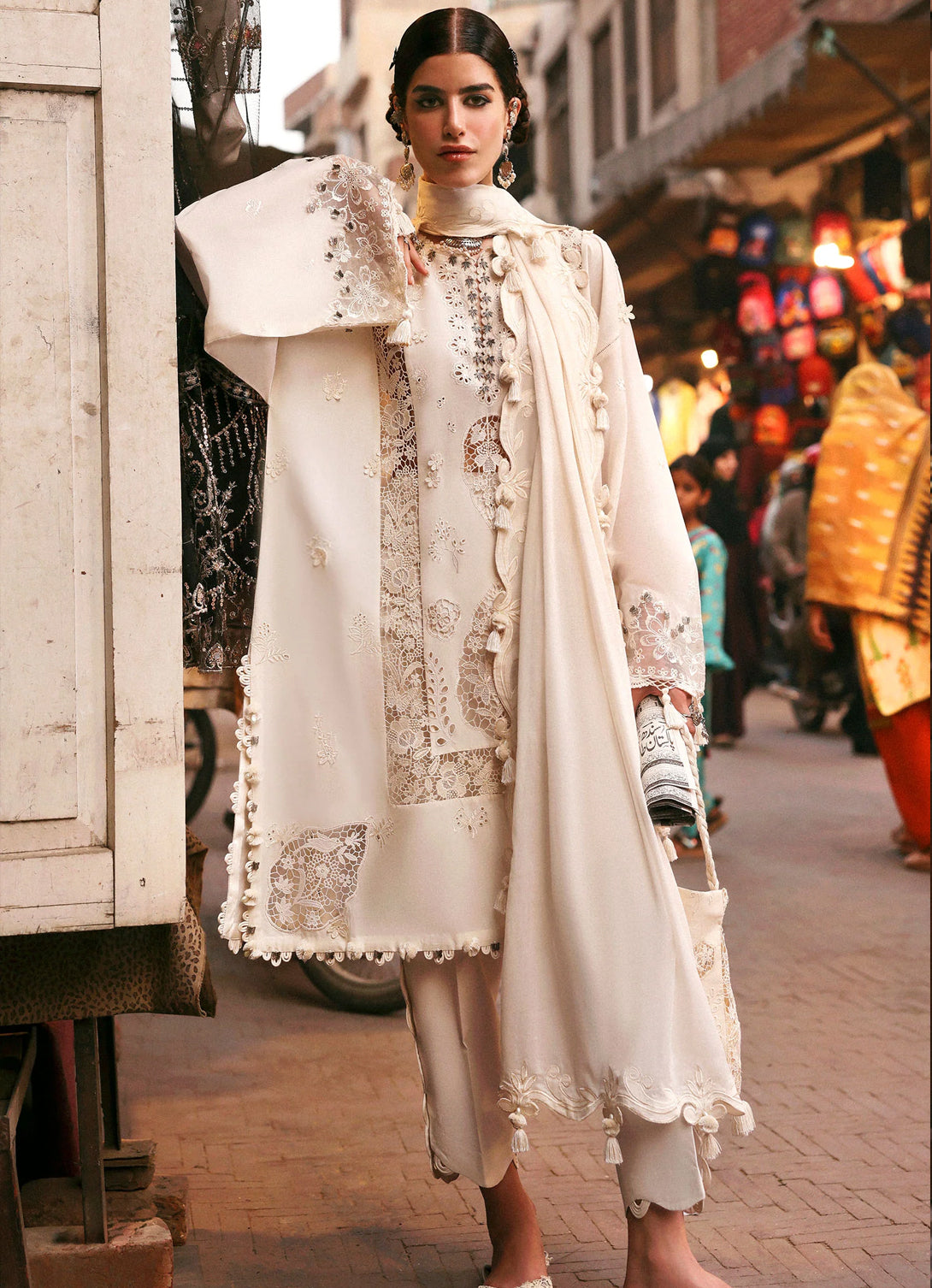 Zaha Festive Lawn'25 - GULBAHAR (ZF-25-02)