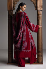 Zara Shahjahan Winter’26-Qirmiz-D7