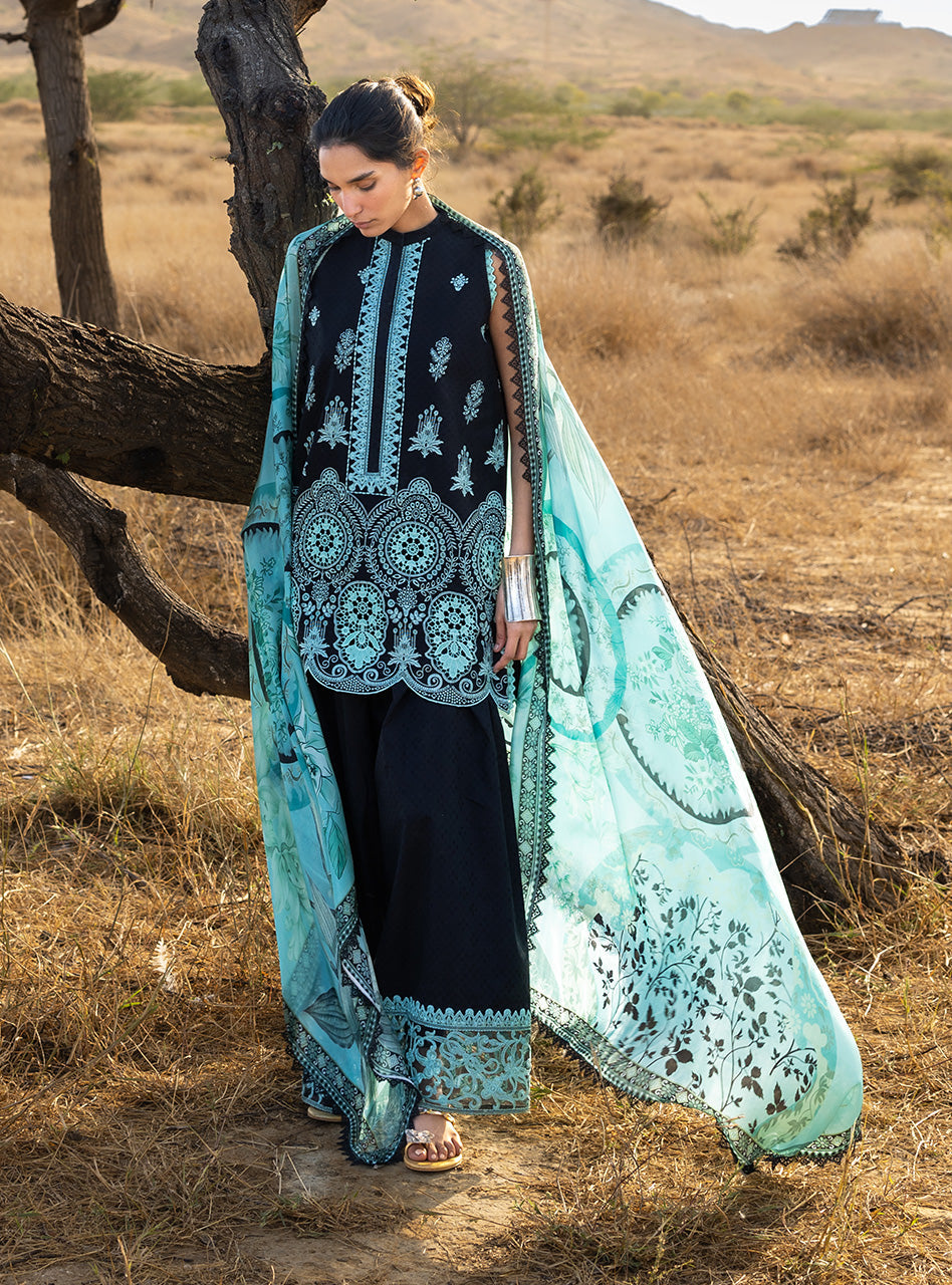Zainab Chottani Luxury Lawn’26-Silva 10