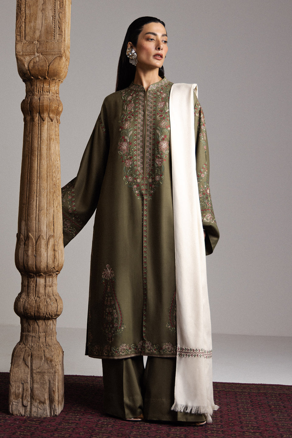 Zara Shahjahan Winter’26-Chinar-D2