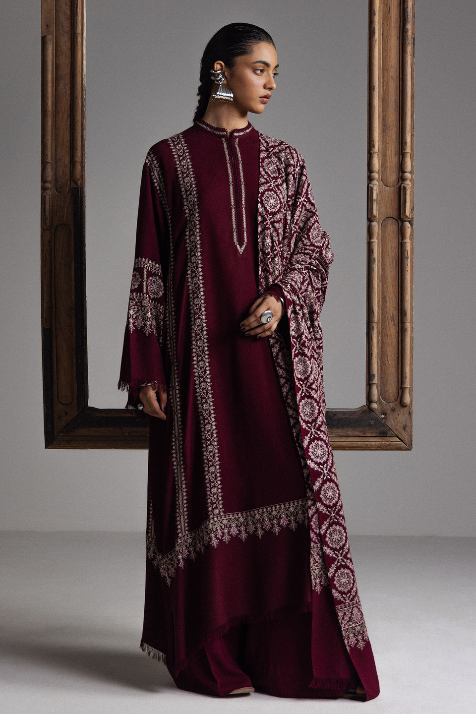 Zara Shahjahan Winter’26-Mehrab-D3