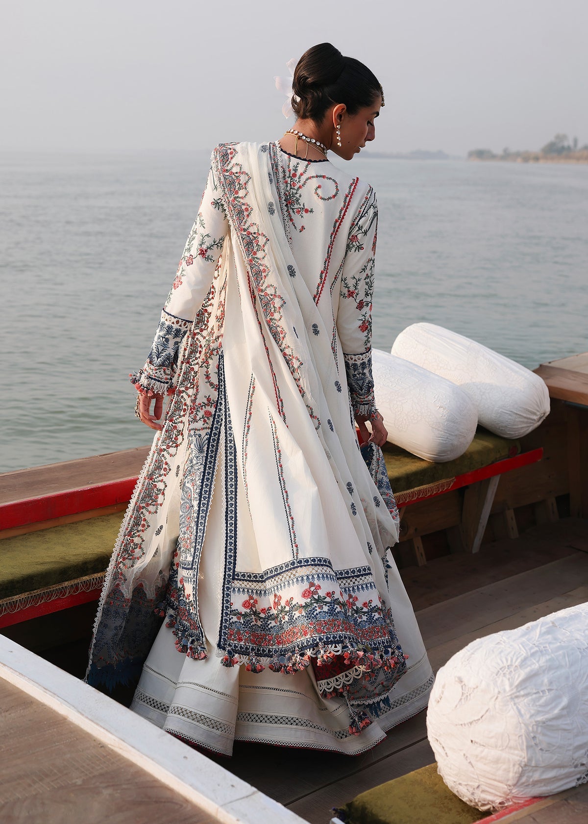 Hussain Rehar Luxury Lawn’26-Yuki